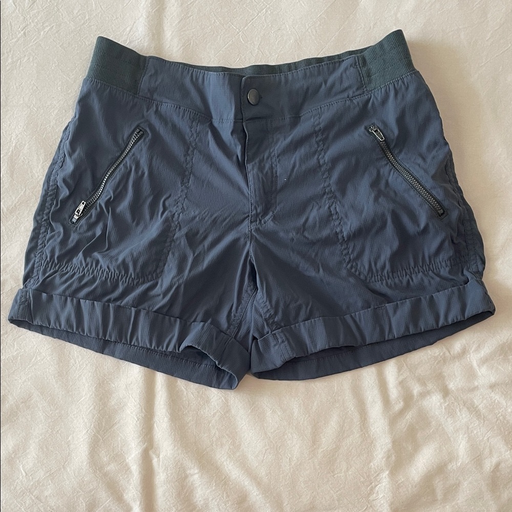 Te Verde Slate Cargo Shorts for Women